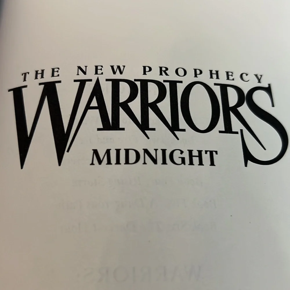 🌞 Warriors: The New Prophecy Midnight hard copy book by Erin Hunter book & game